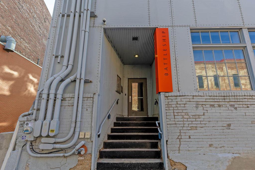 444 N Front Street, 207