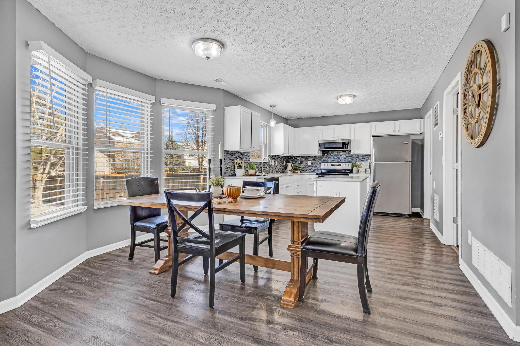 6200 Plumfield Drive