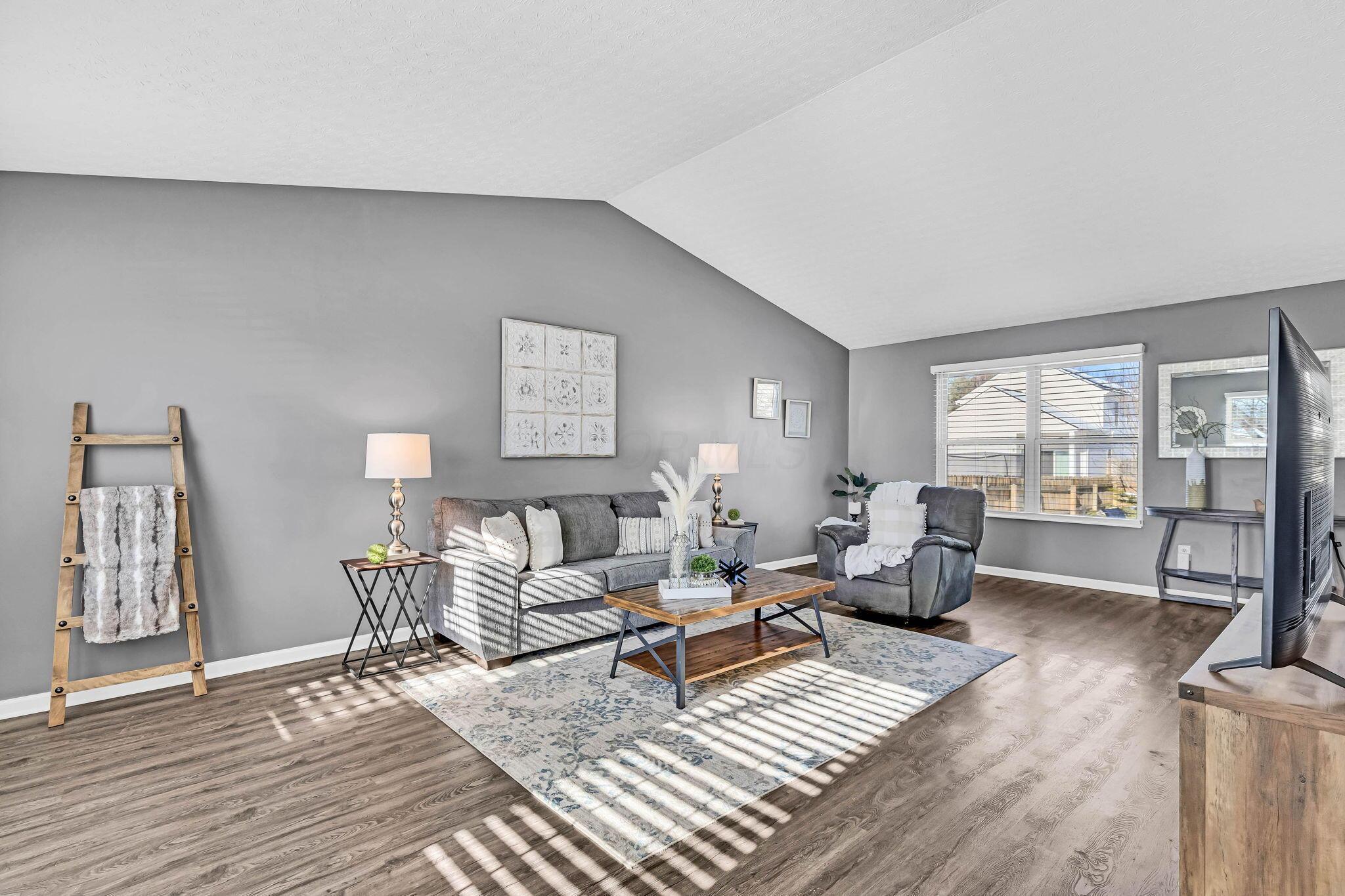 6200 Plumfield Drive