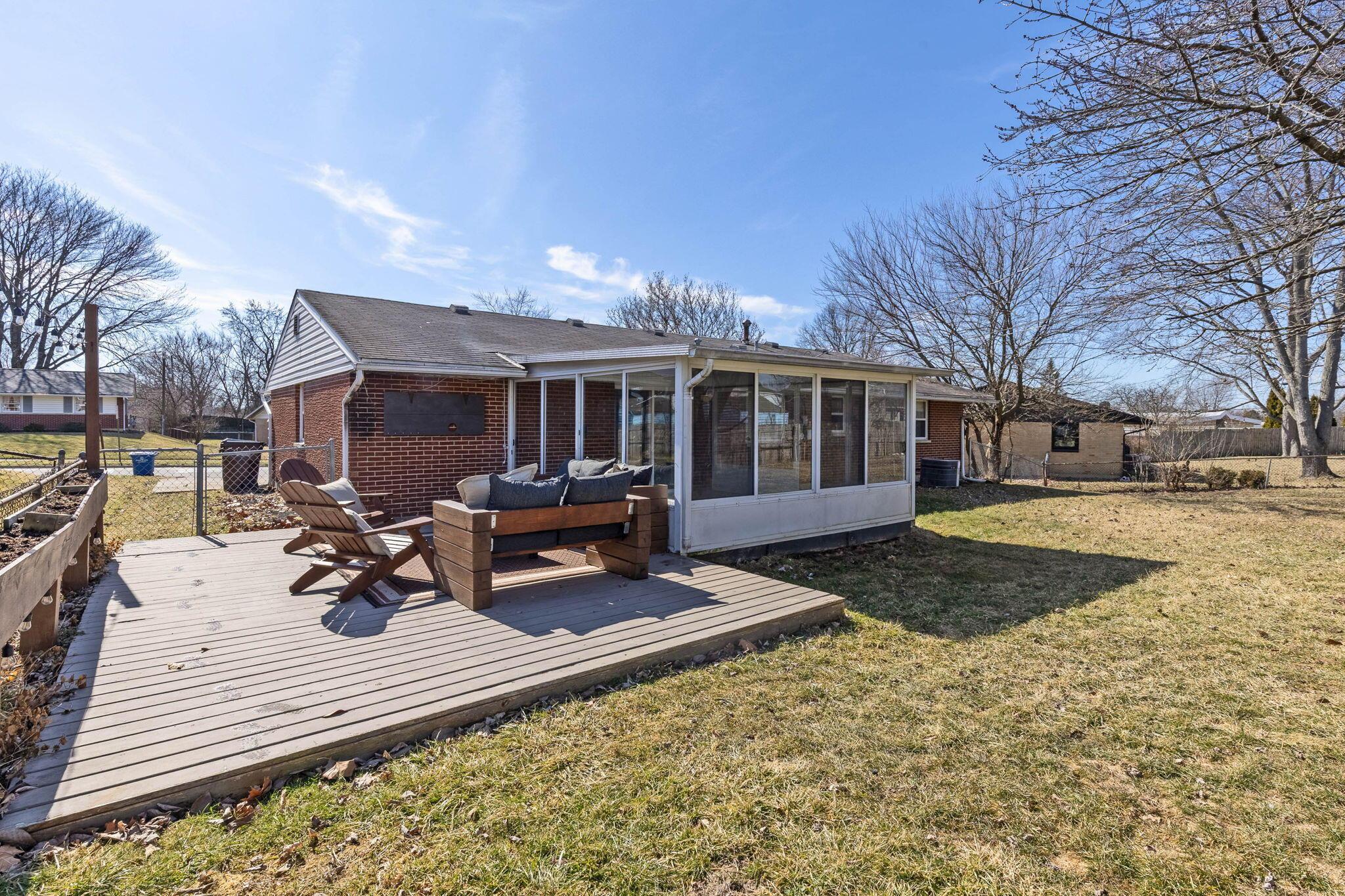 5799 Buenos Aires Boulevard