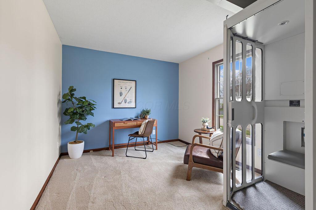 841 Lone Rise Drive W