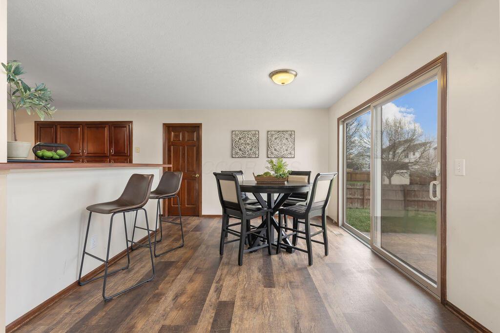 841 Lone Rise Drive W