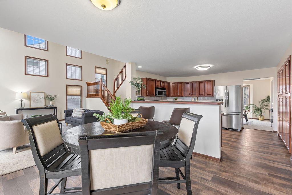 841 Lone Rise Drive W