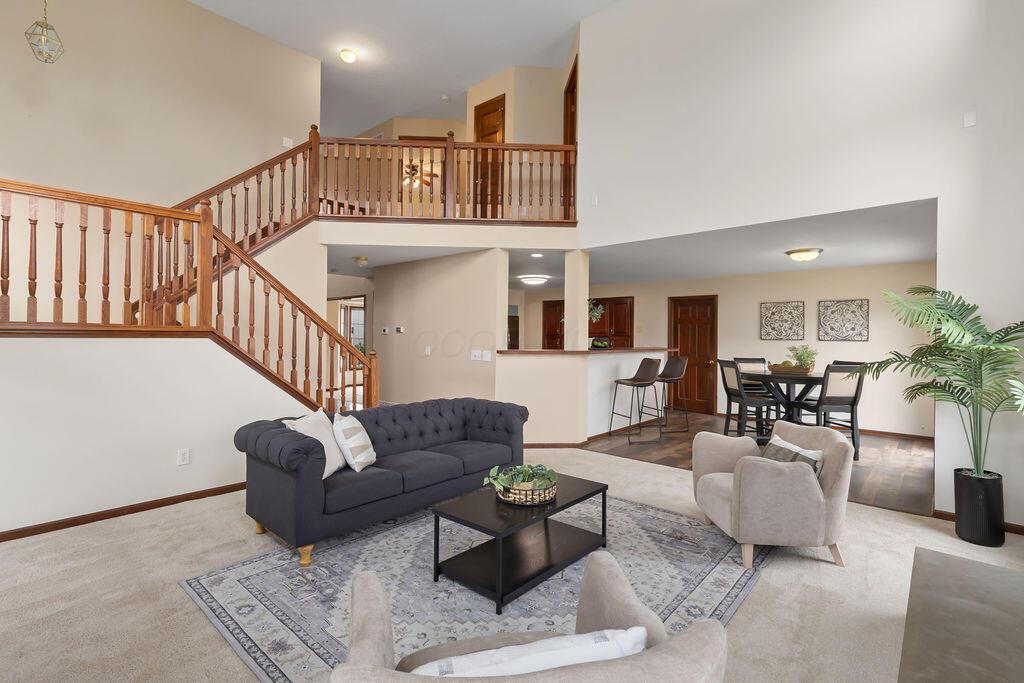 841 Lone Rise Drive W