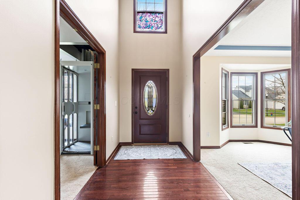 841 Lone Rise Drive W