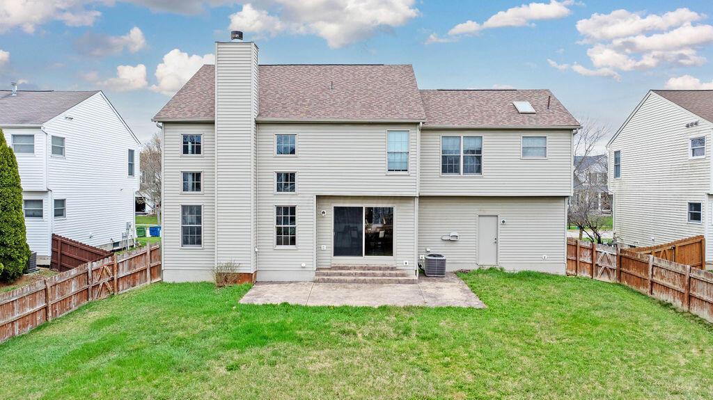 841 Lone Rise Drive W