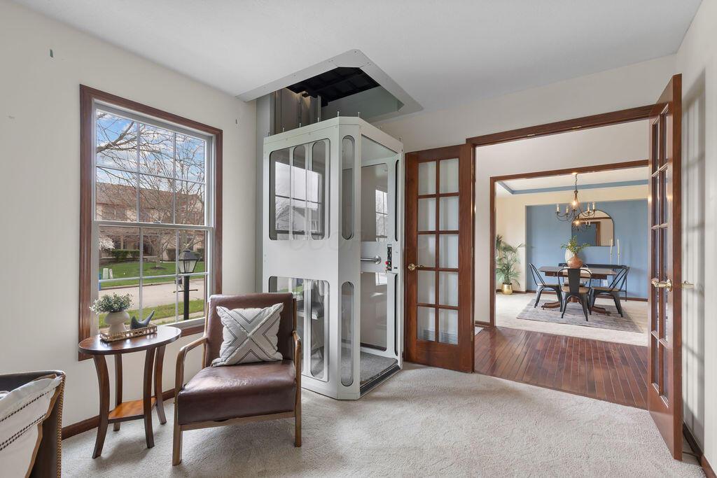 841 Lone Rise Drive W