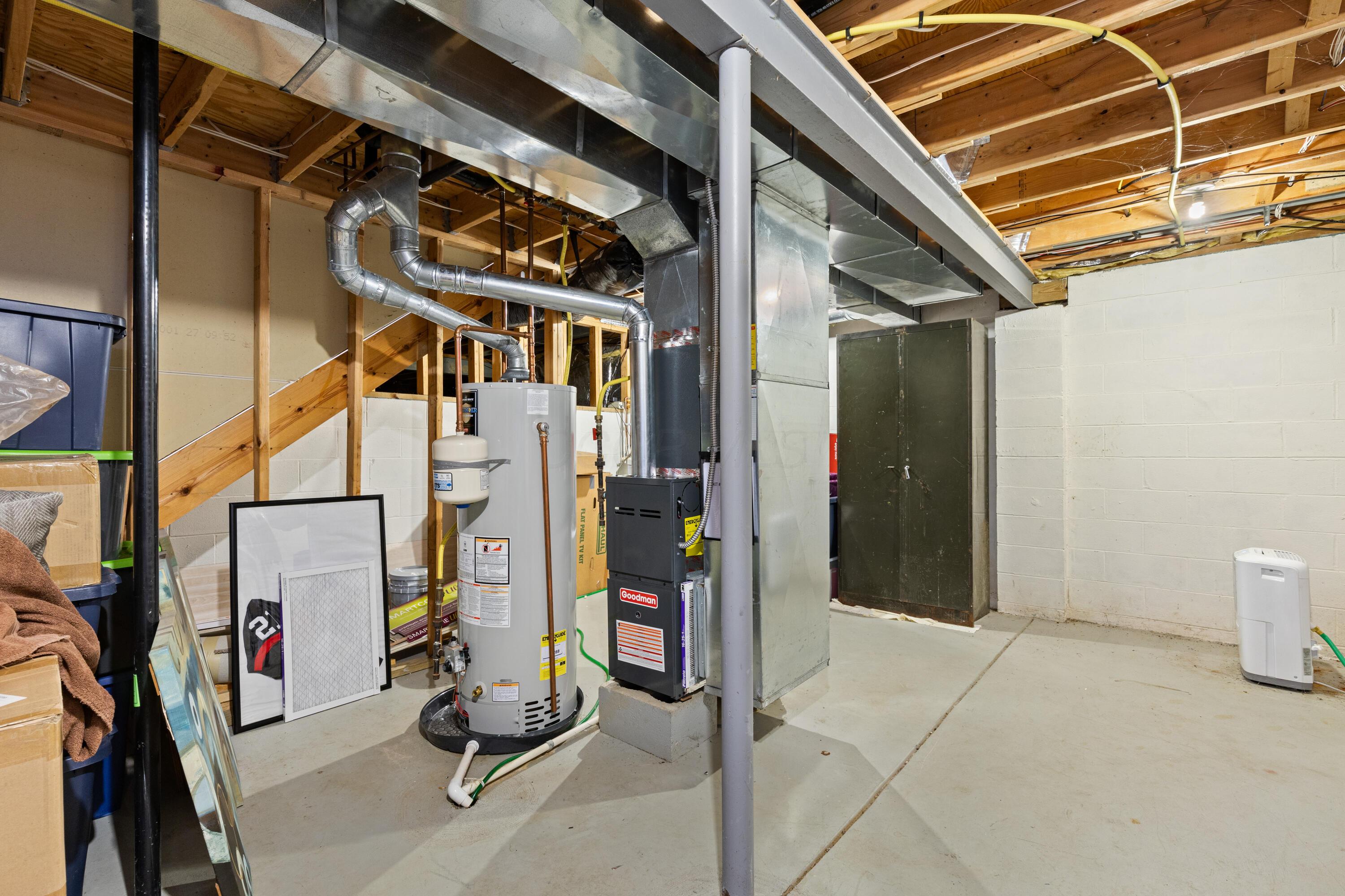 7976 Gladshire Boulevard