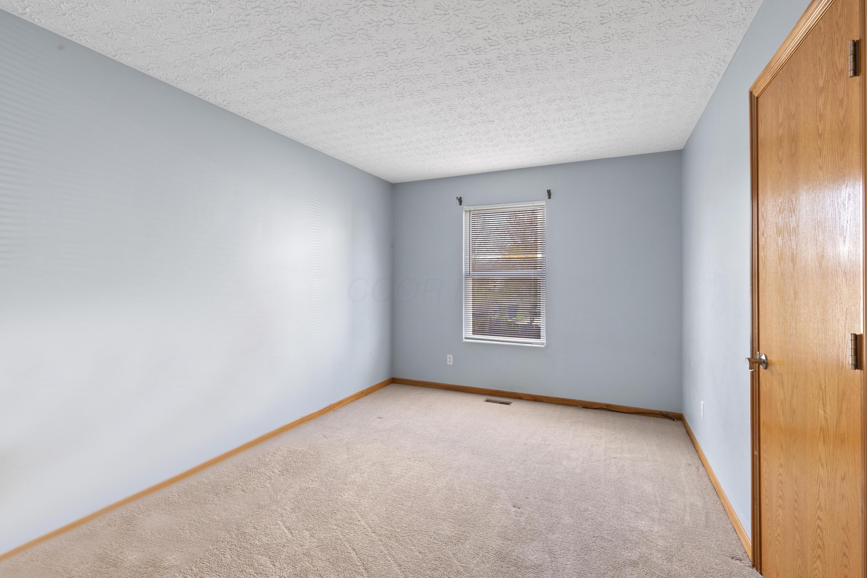 7976 Gladshire Boulevard