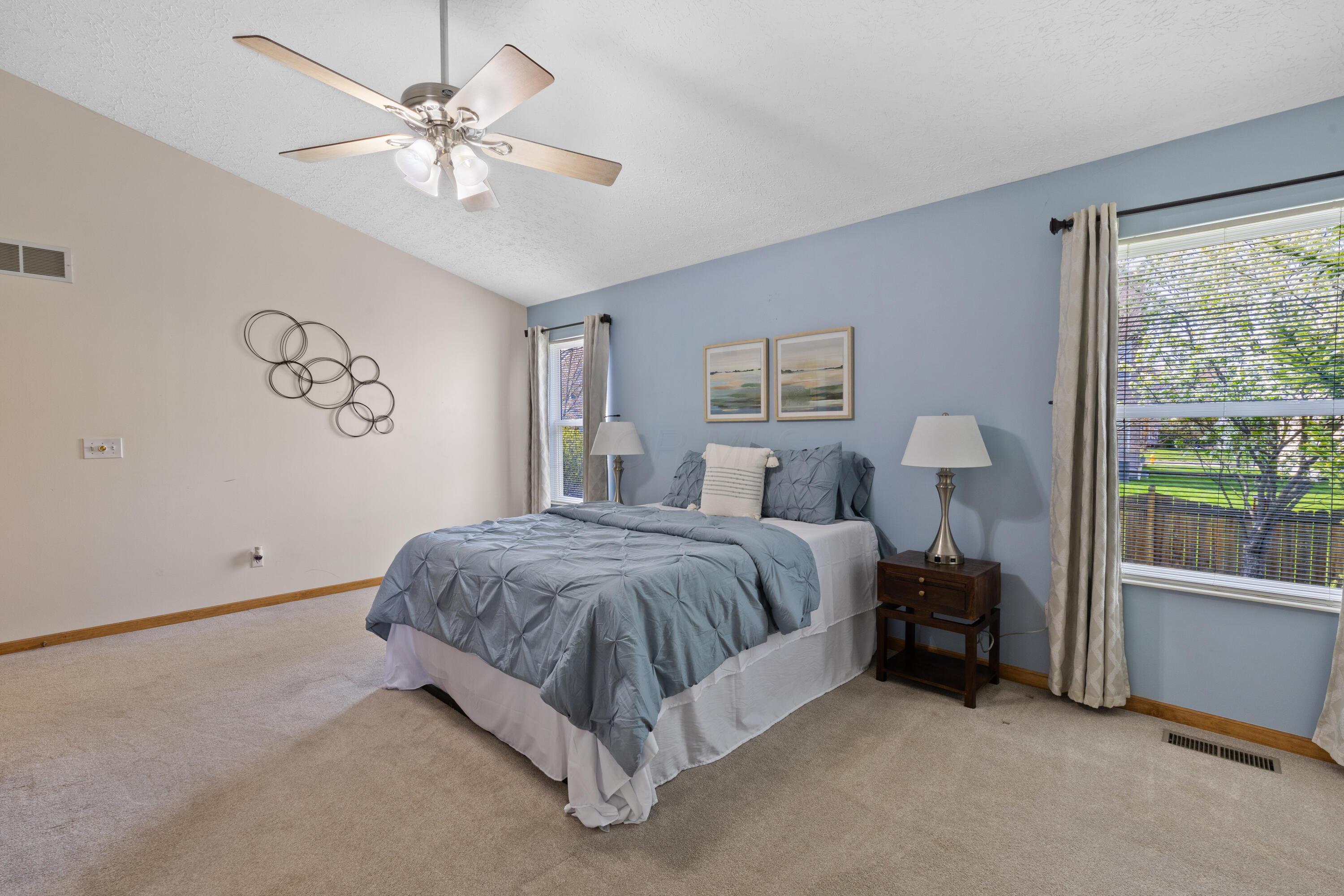 7976 Gladshire Boulevard