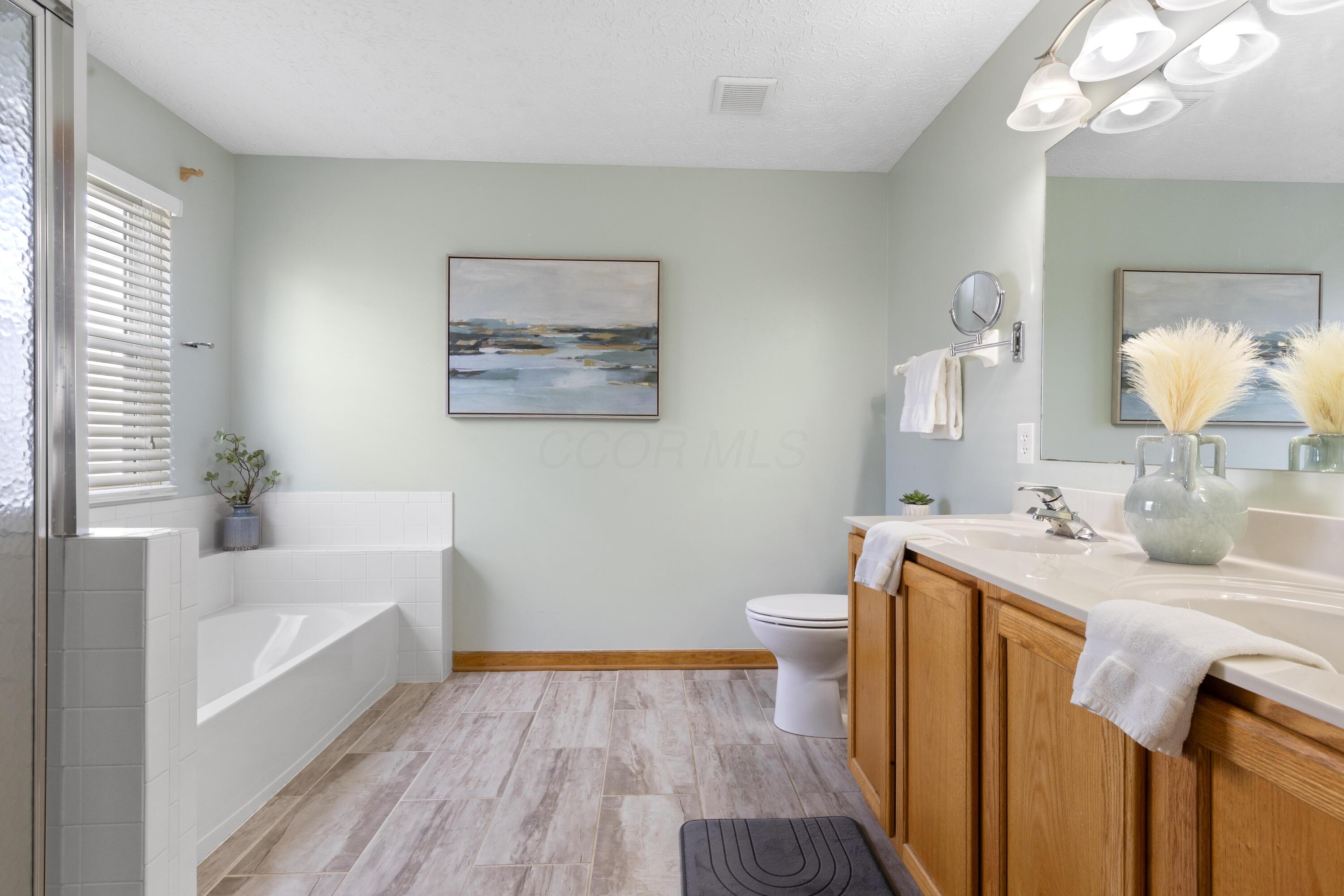 7976 Gladshire Boulevard