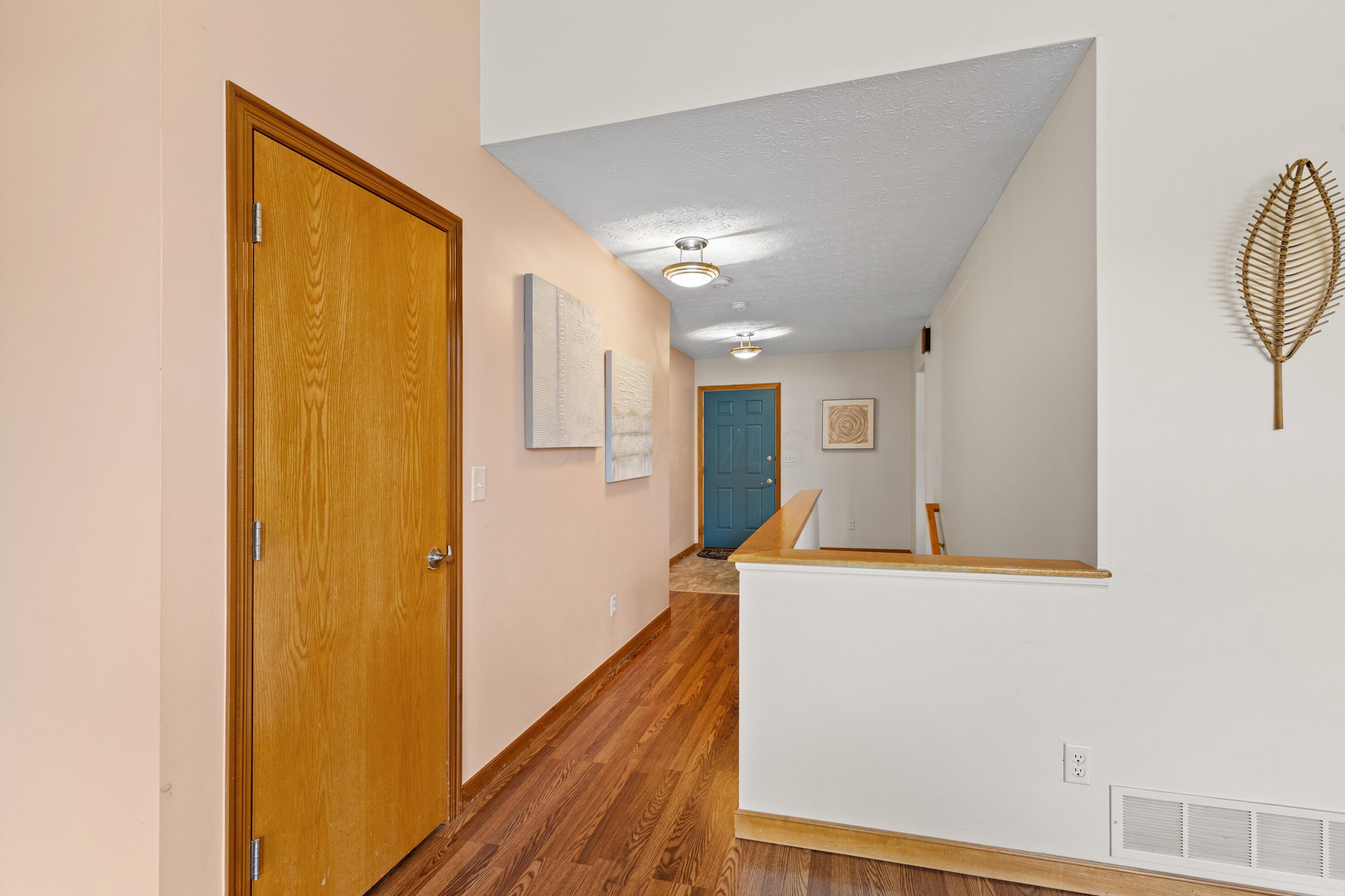 7976 Gladshire Boulevard