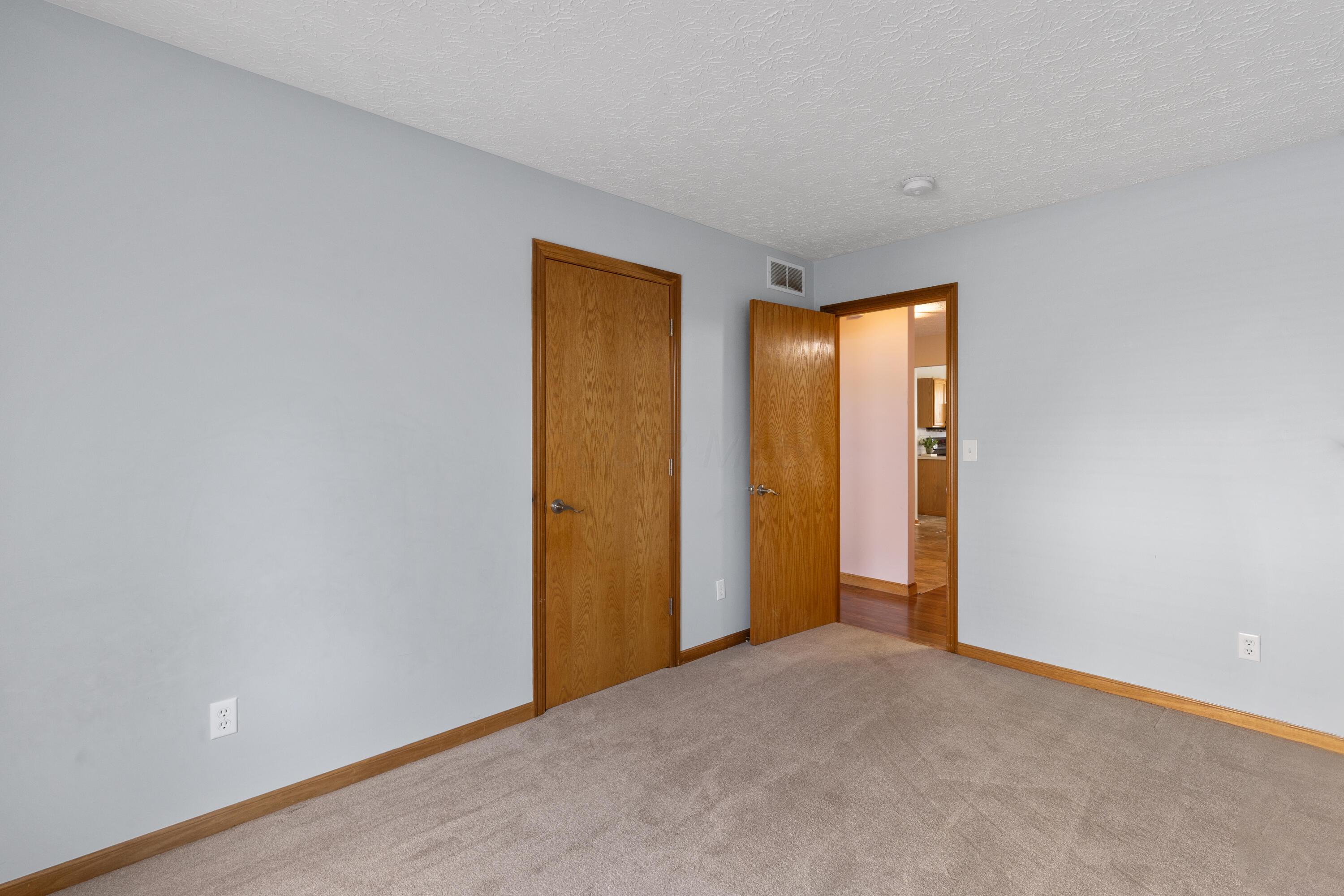 7976 Gladshire Boulevard