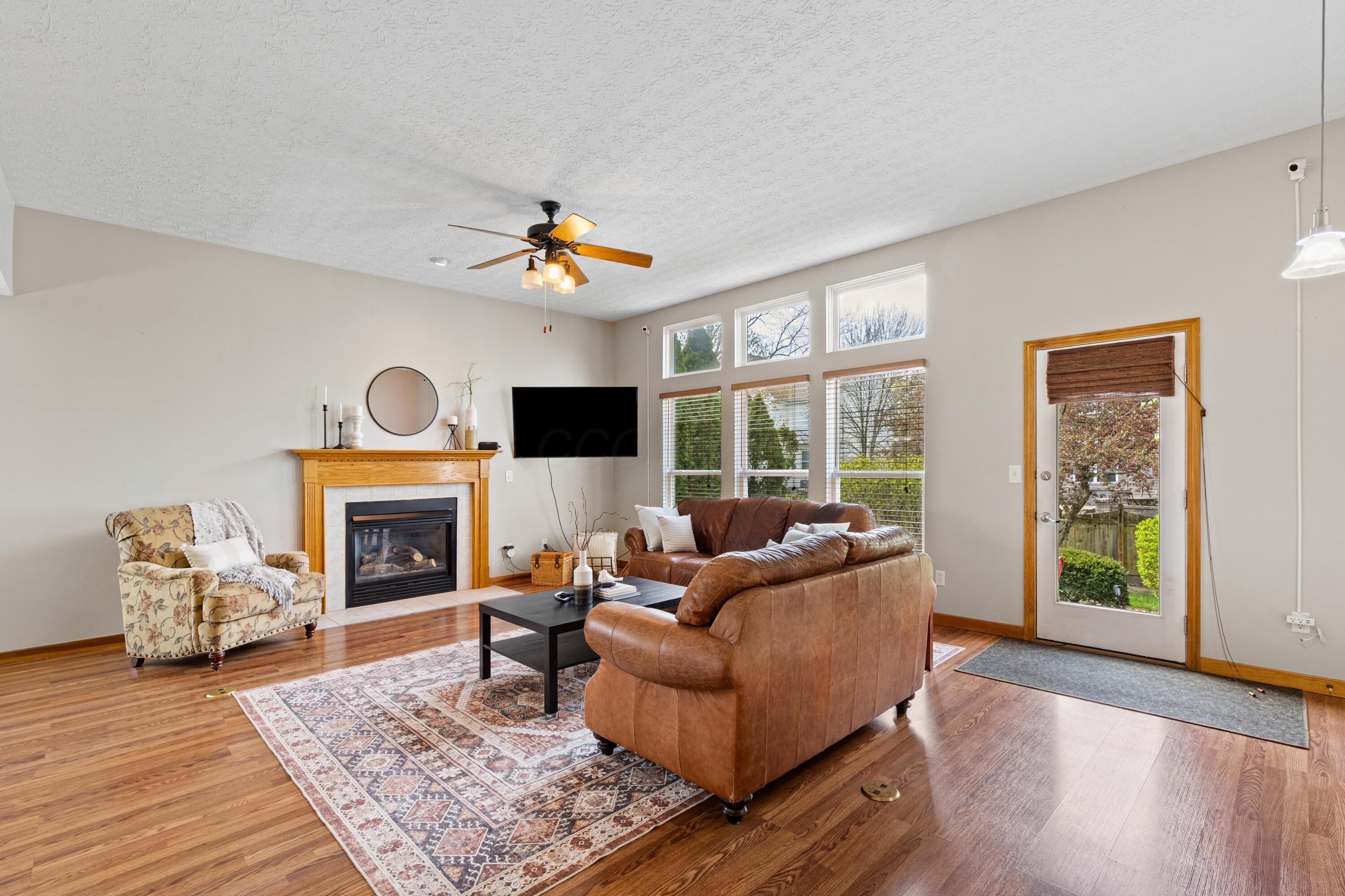 7976 Gladshire Boulevard