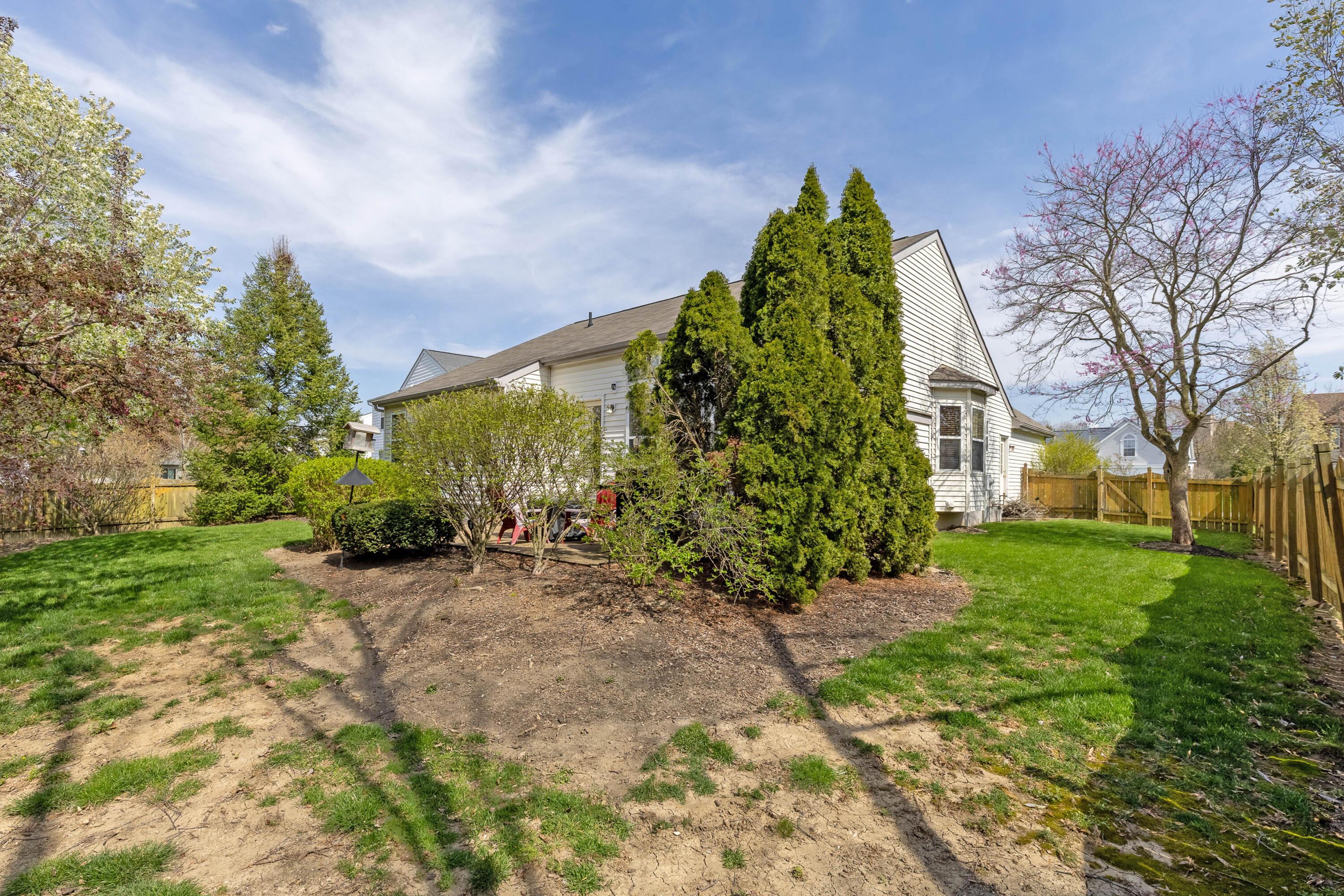 7976 Gladshire Boulevard