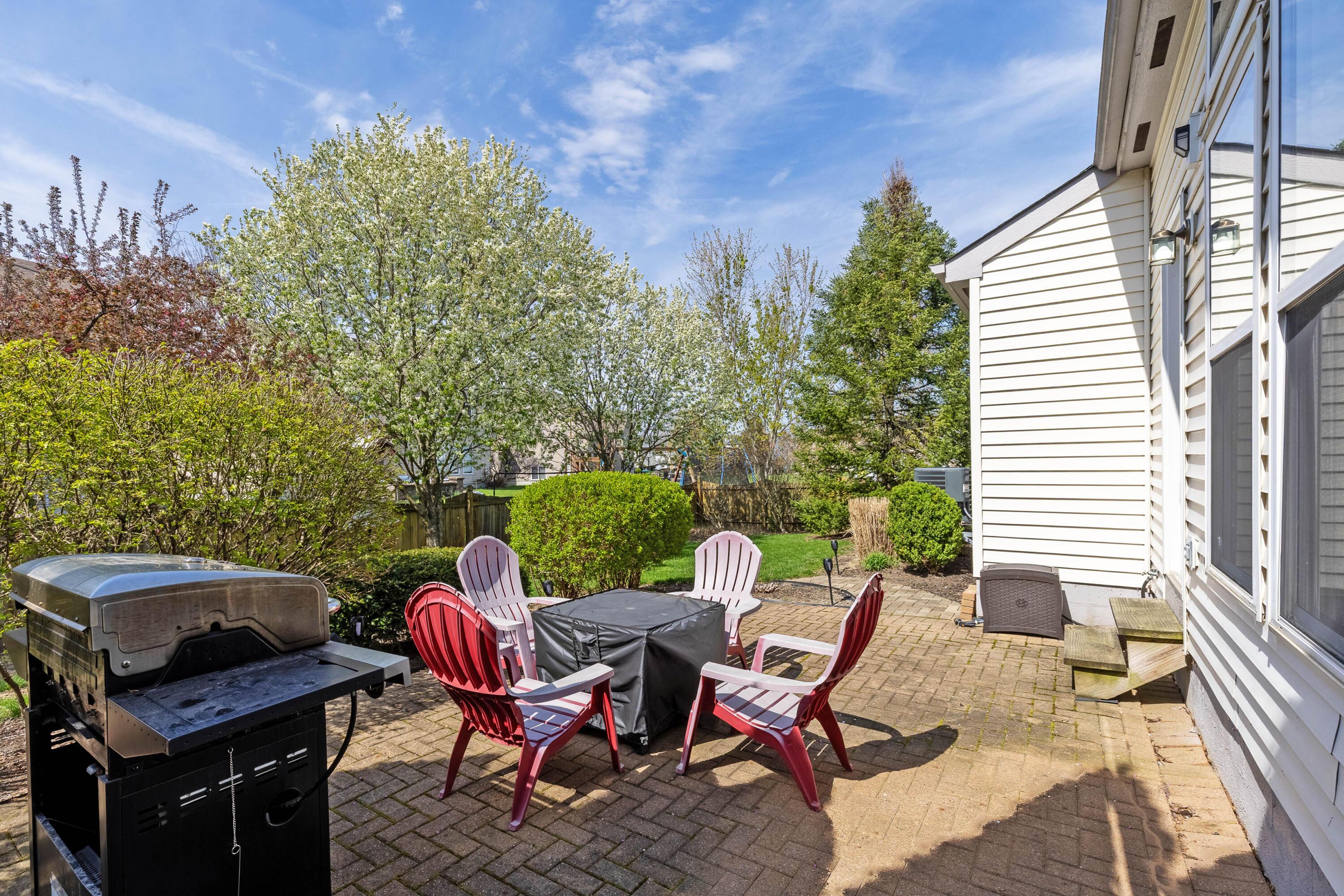 7976 Gladshire Boulevard