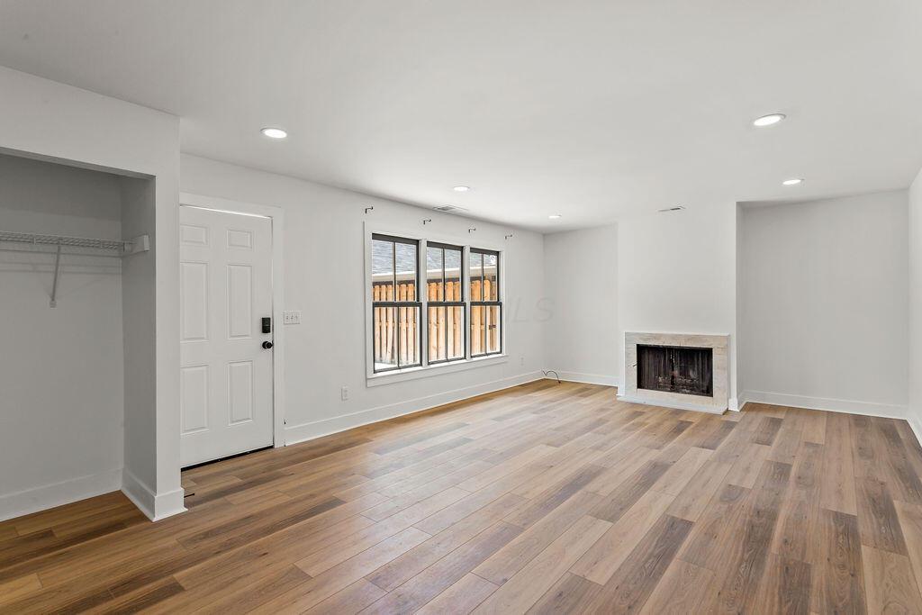 251 E Kossuth Street, Unit A