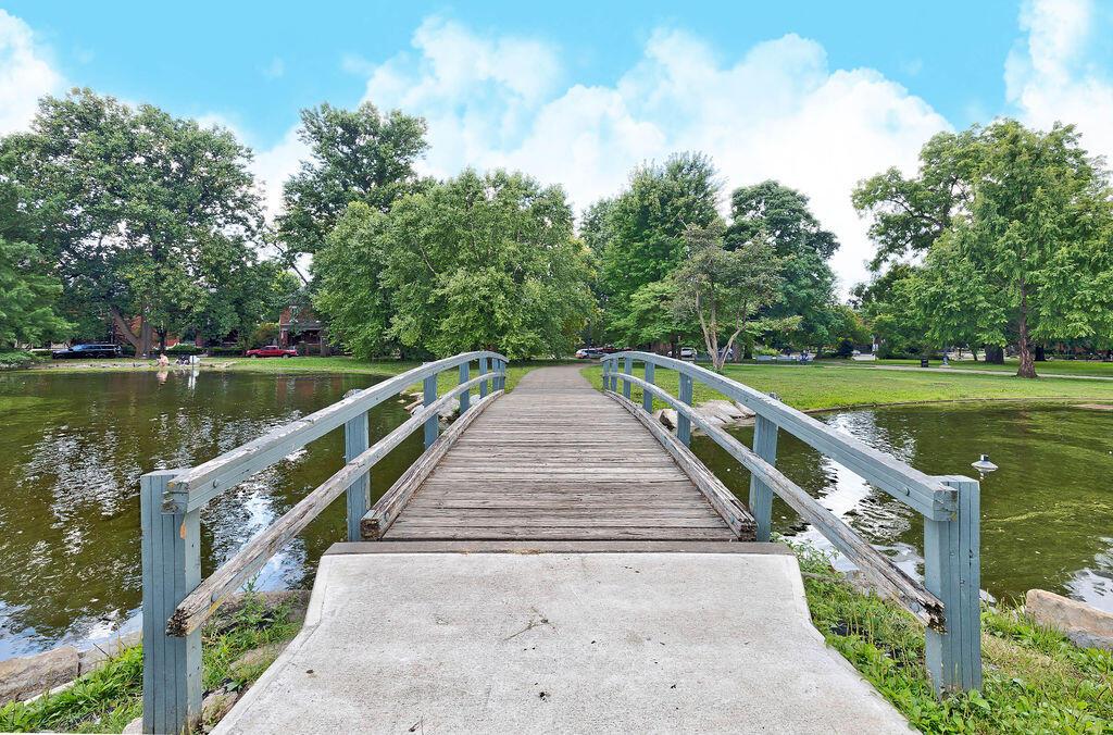 251 E Kossuth Street, Unit A