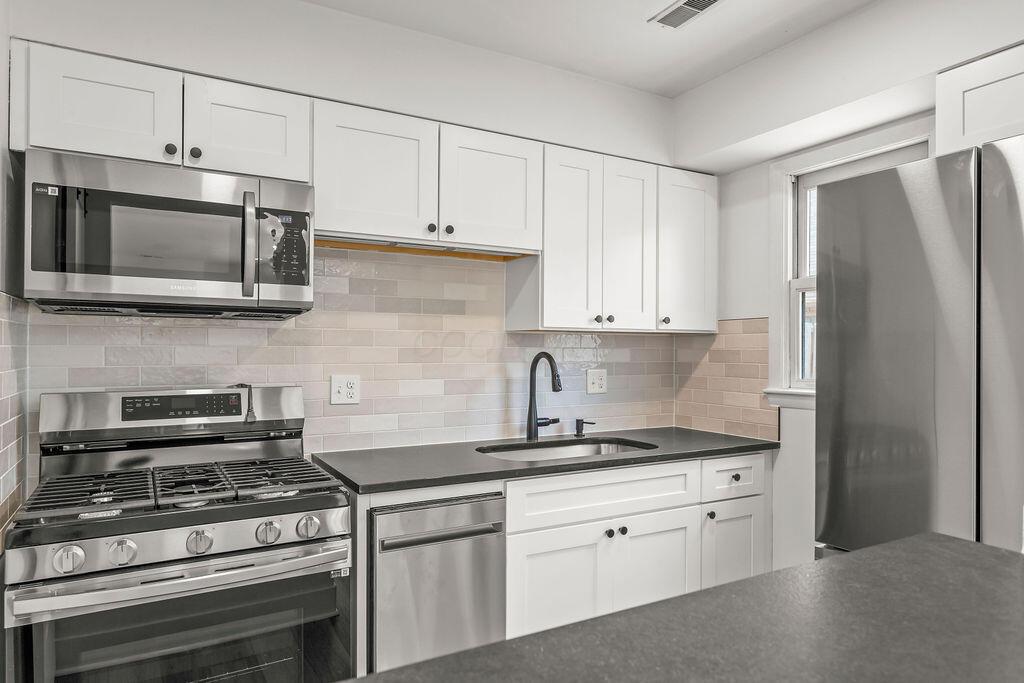 251 E Kossuth Street, Unit A