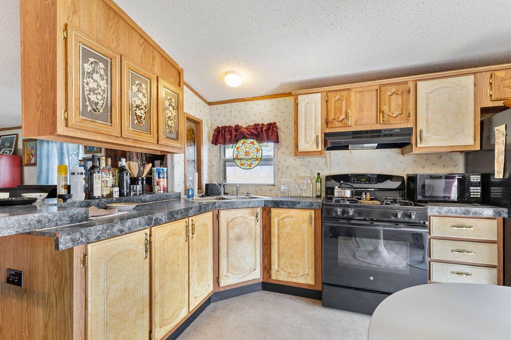 11050 Fancher Road, 169