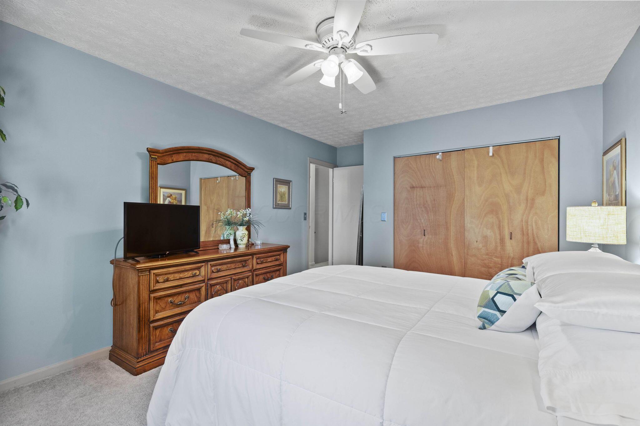 2540 Home Acre Drive, 38