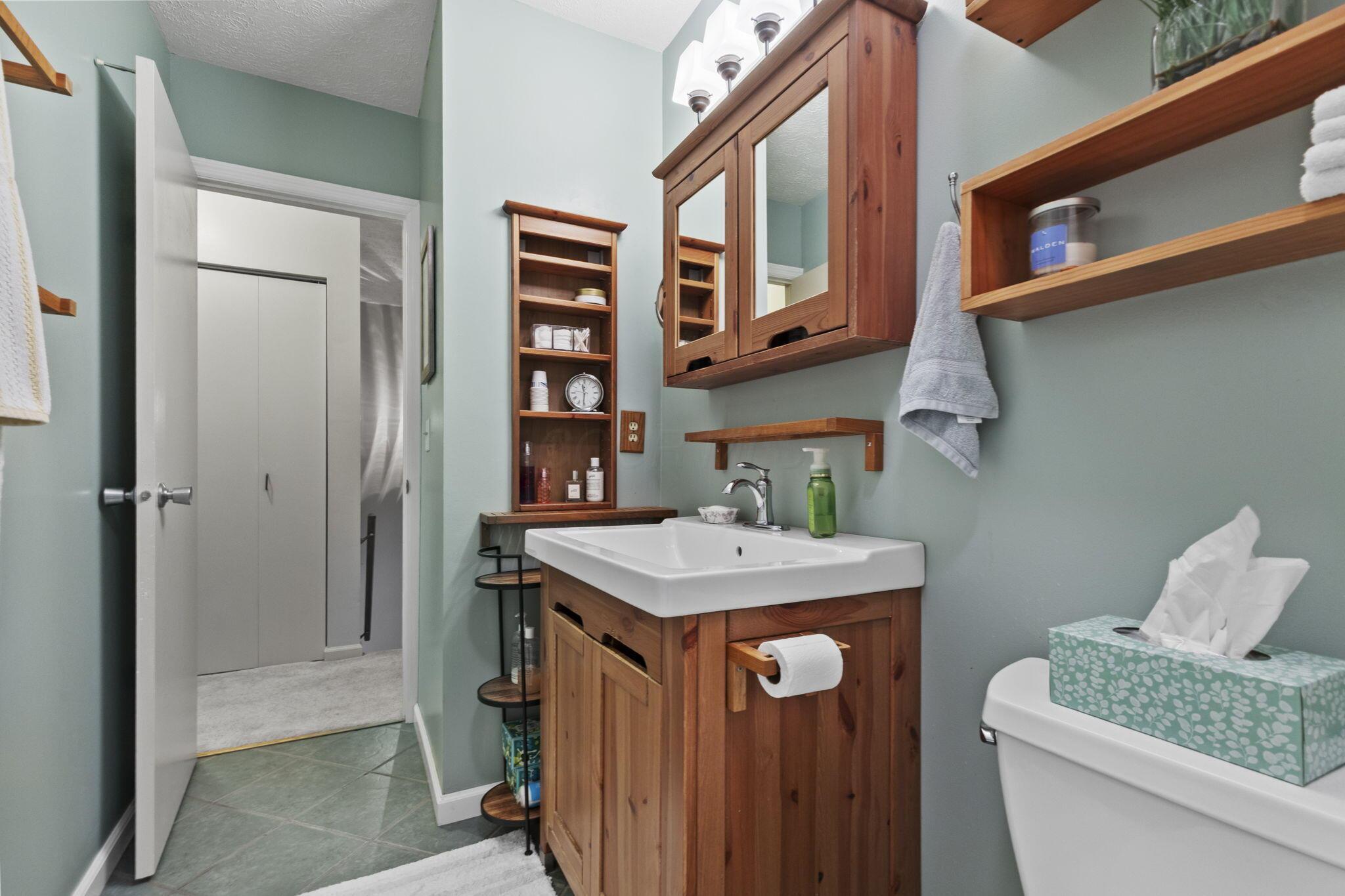 2540 Home Acre Drive, 38