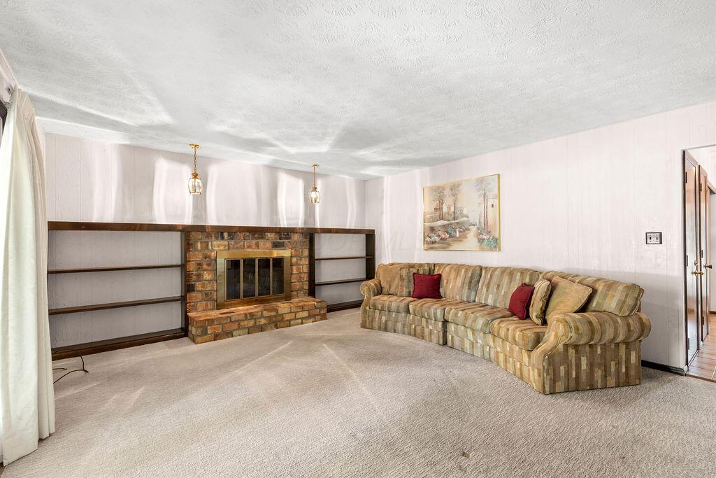 190 Bellefield Avenue