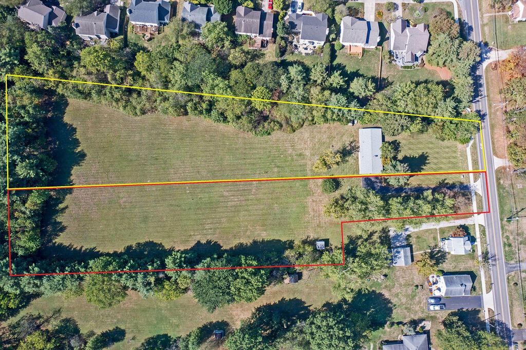 589 E College Avenue