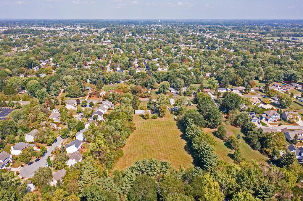 589 E College Avenue