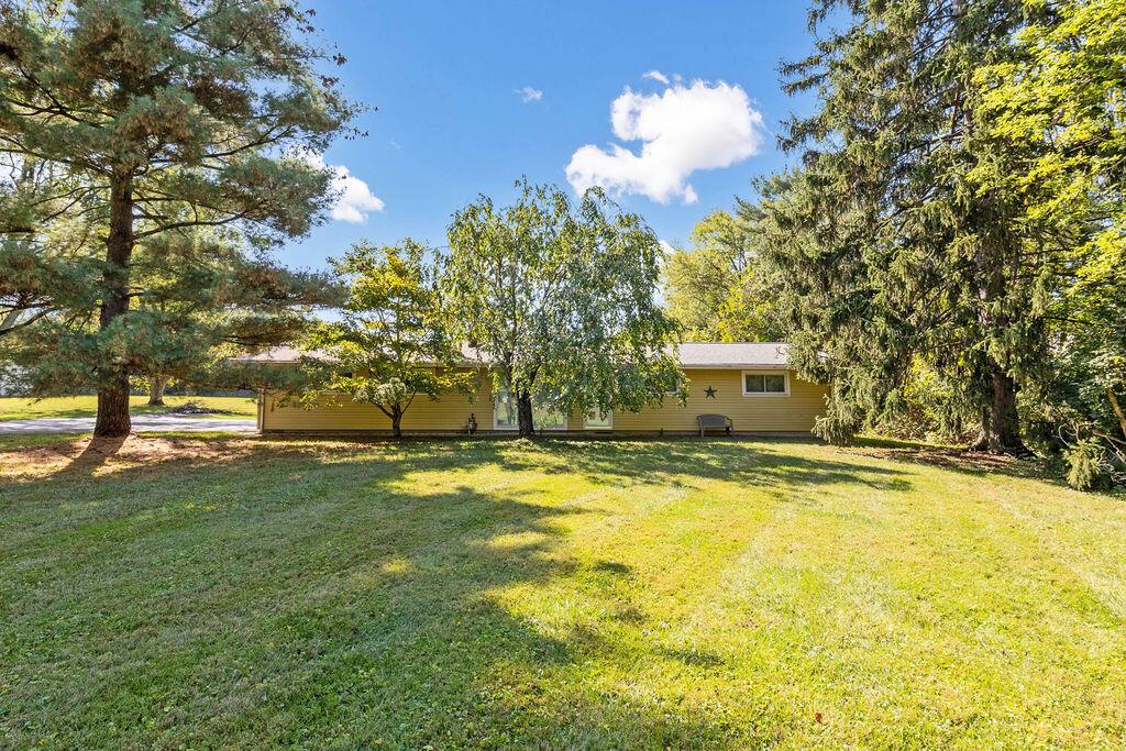 589 E College Avenue