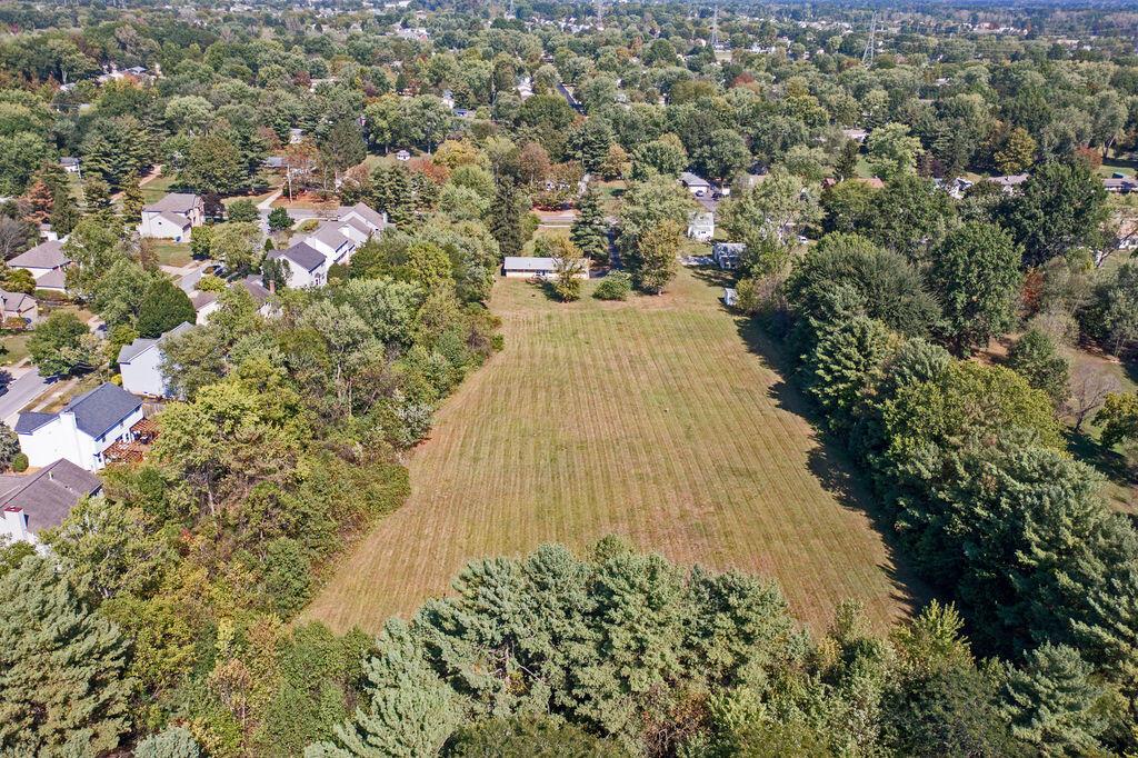 589 E College Avenue