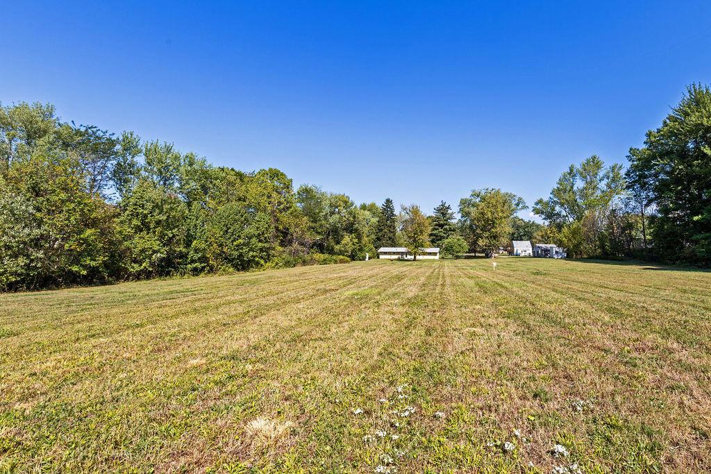 589 E College Avenue