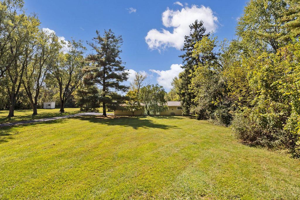 589 E College Avenue