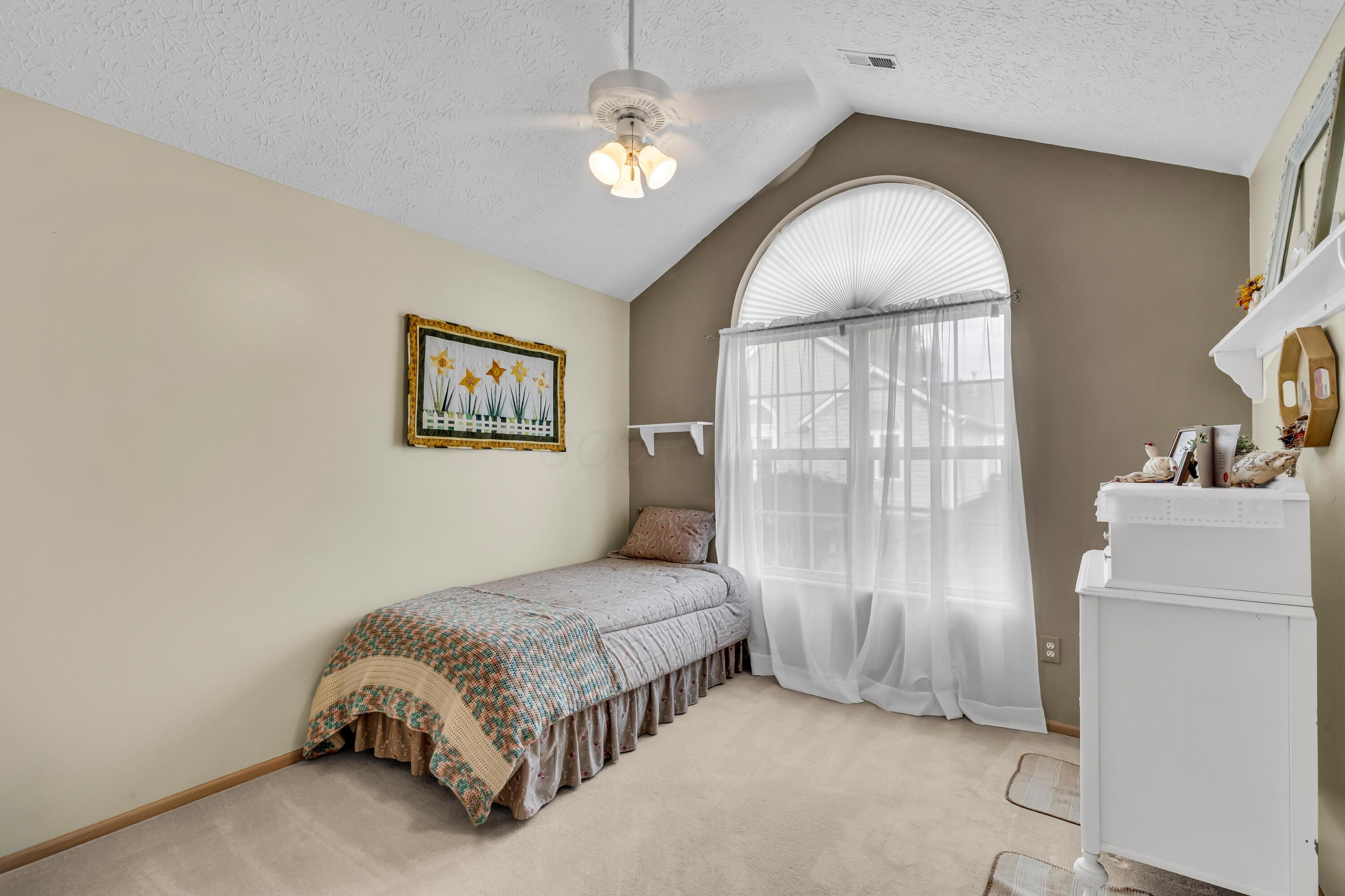 6394 Mission Hills Place, Westerville