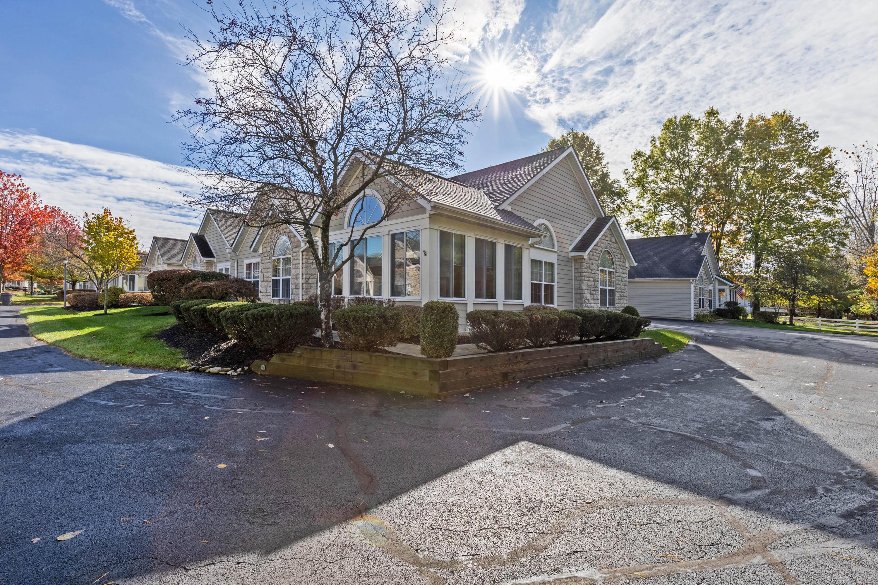 6394 Mission Hills Place, Westerville