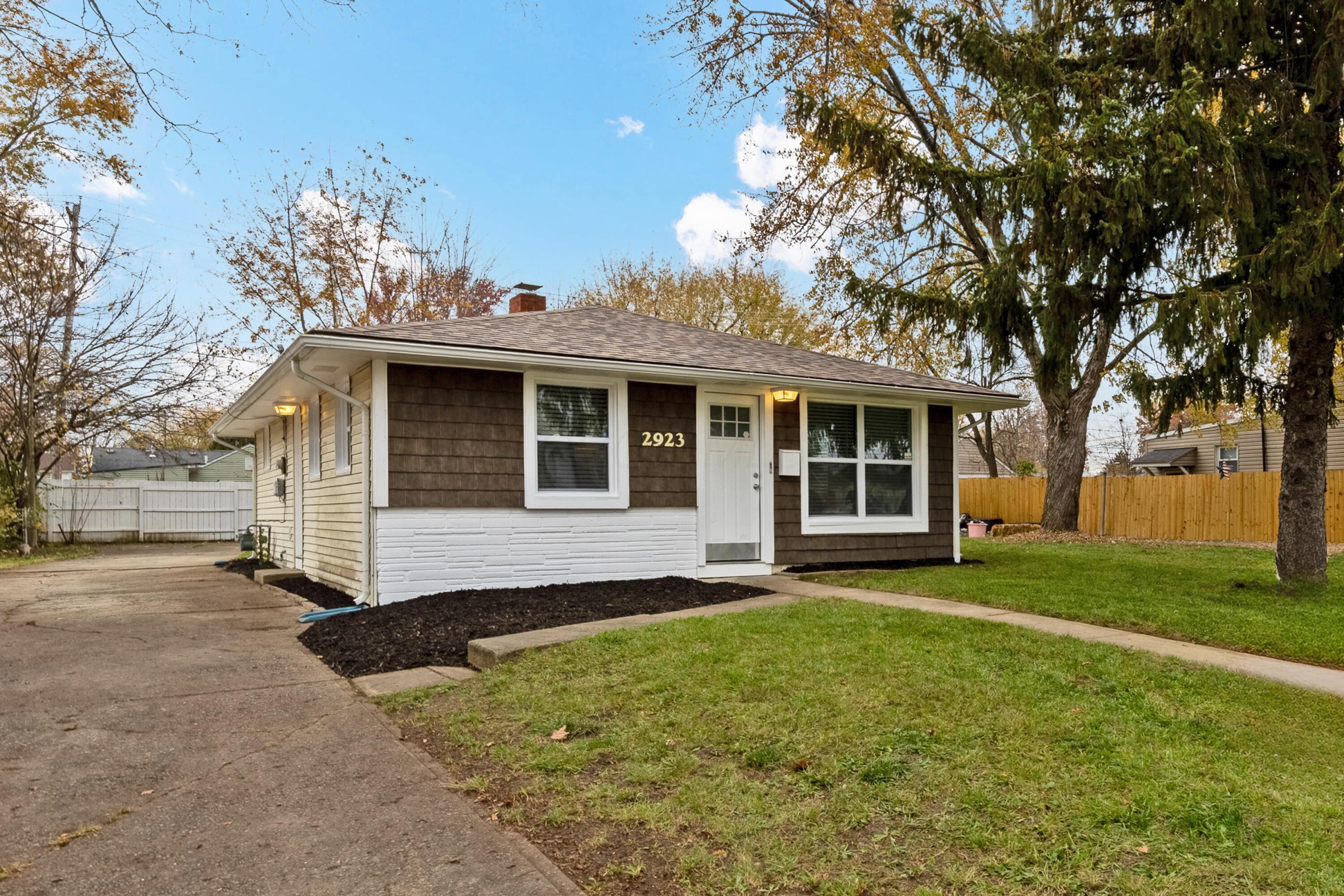 2923 Azelda Street