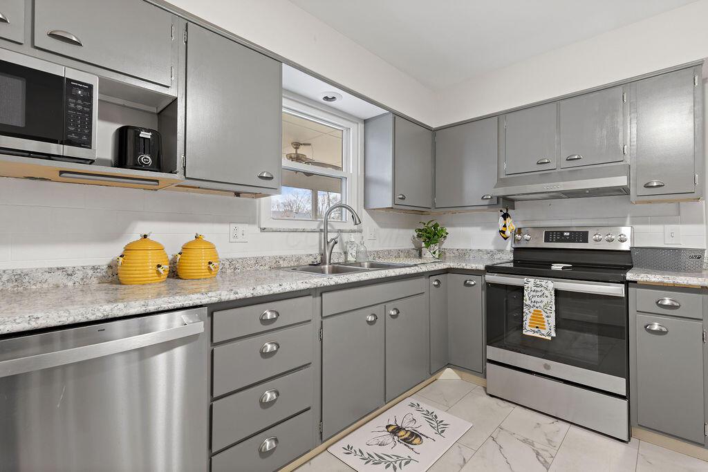 182 Cherrington Road