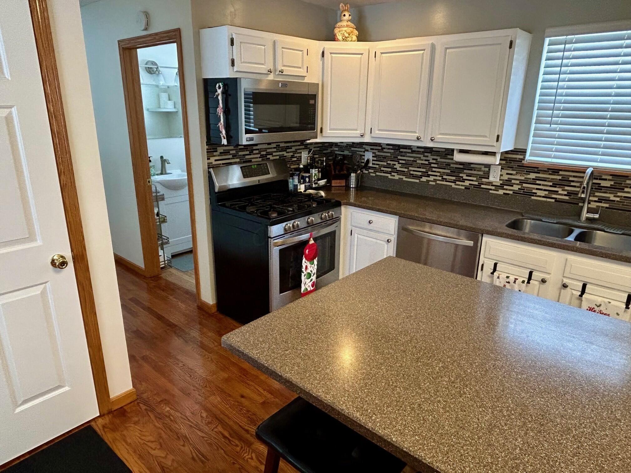 229 Stone Hedge Row Drive