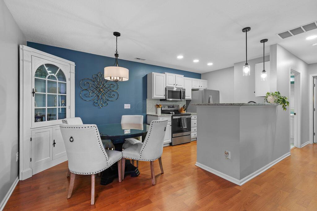 8378 Greyhawk Circle