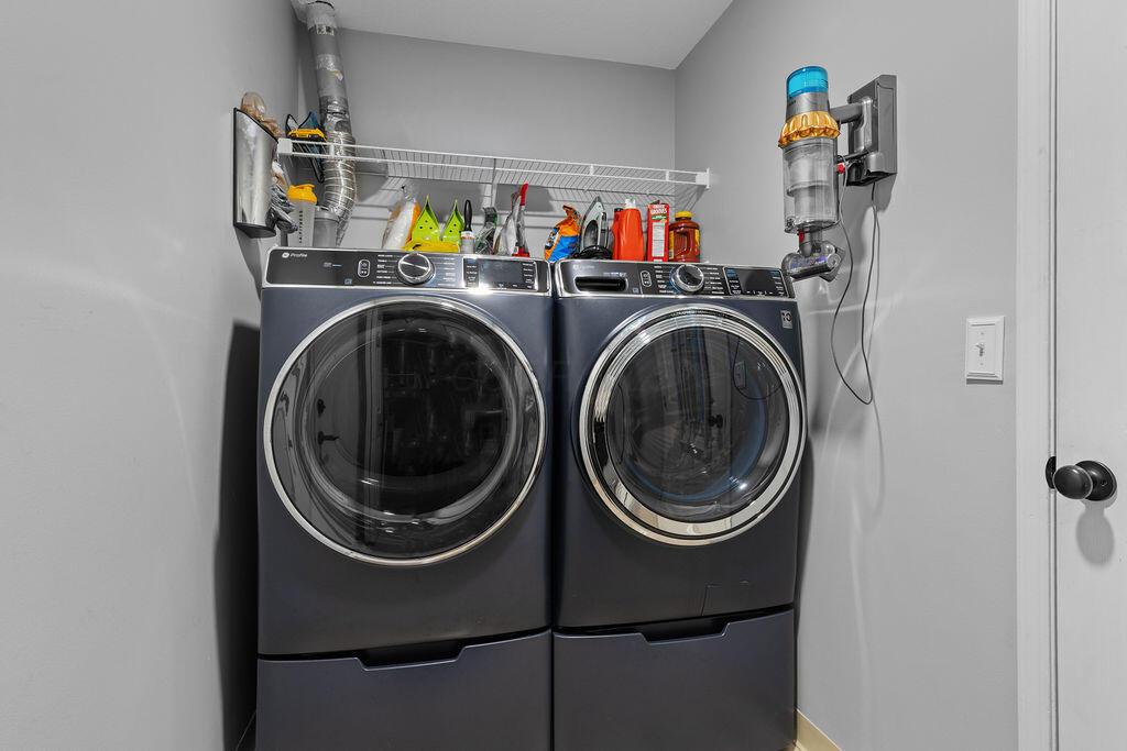 8378 Greyhawk Circle