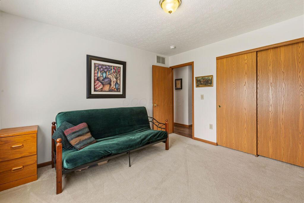 7686 Pinehill Road
