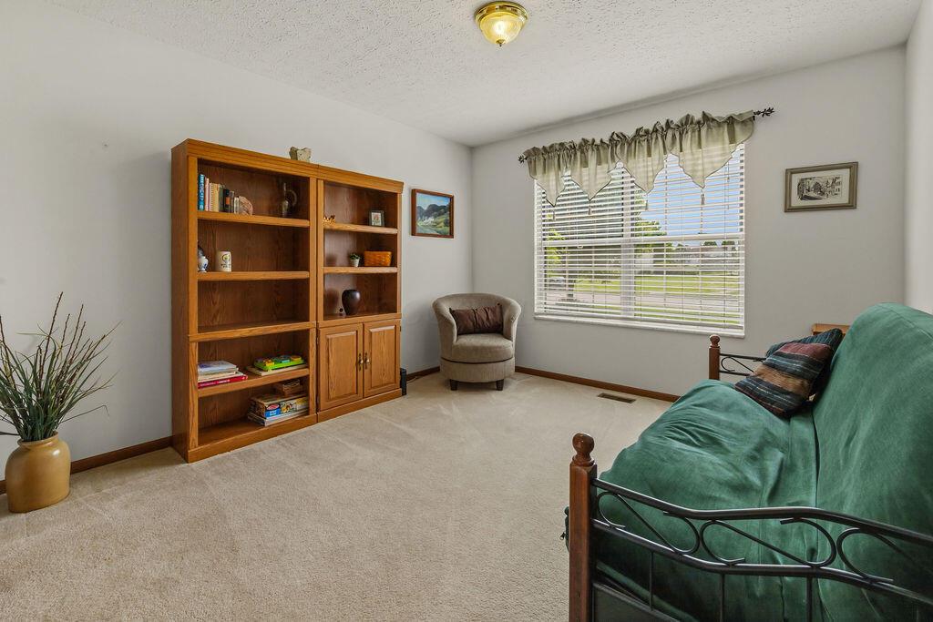 7686 Pinehill Road