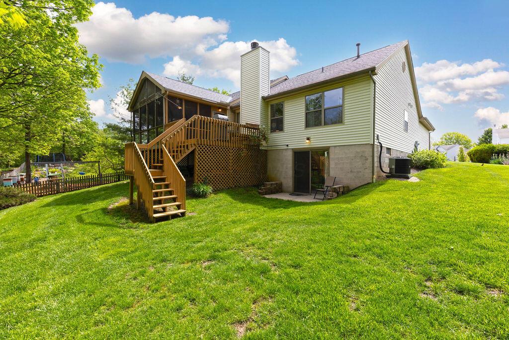 7686 Pinehill Road