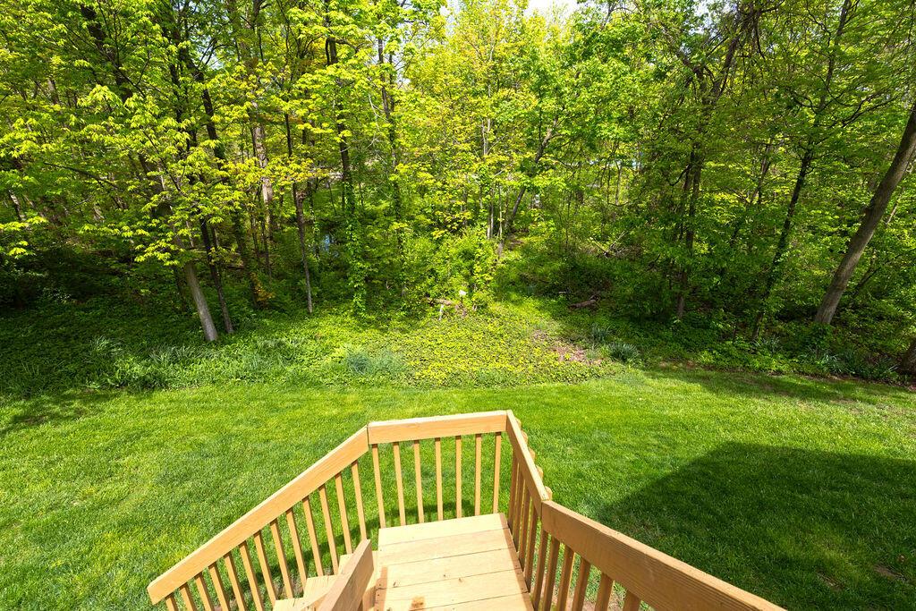 7686 Pinehill Road
