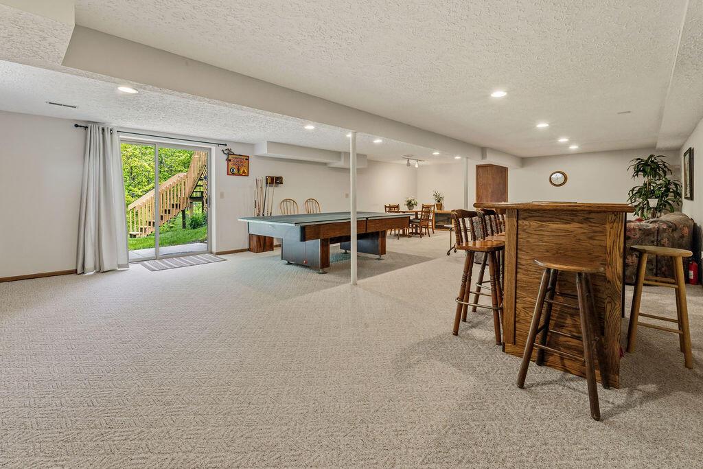 7686 Pinehill Road