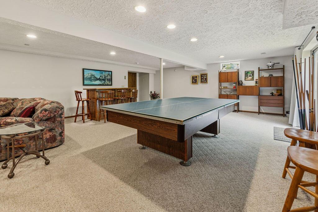 7686 Pinehill Road