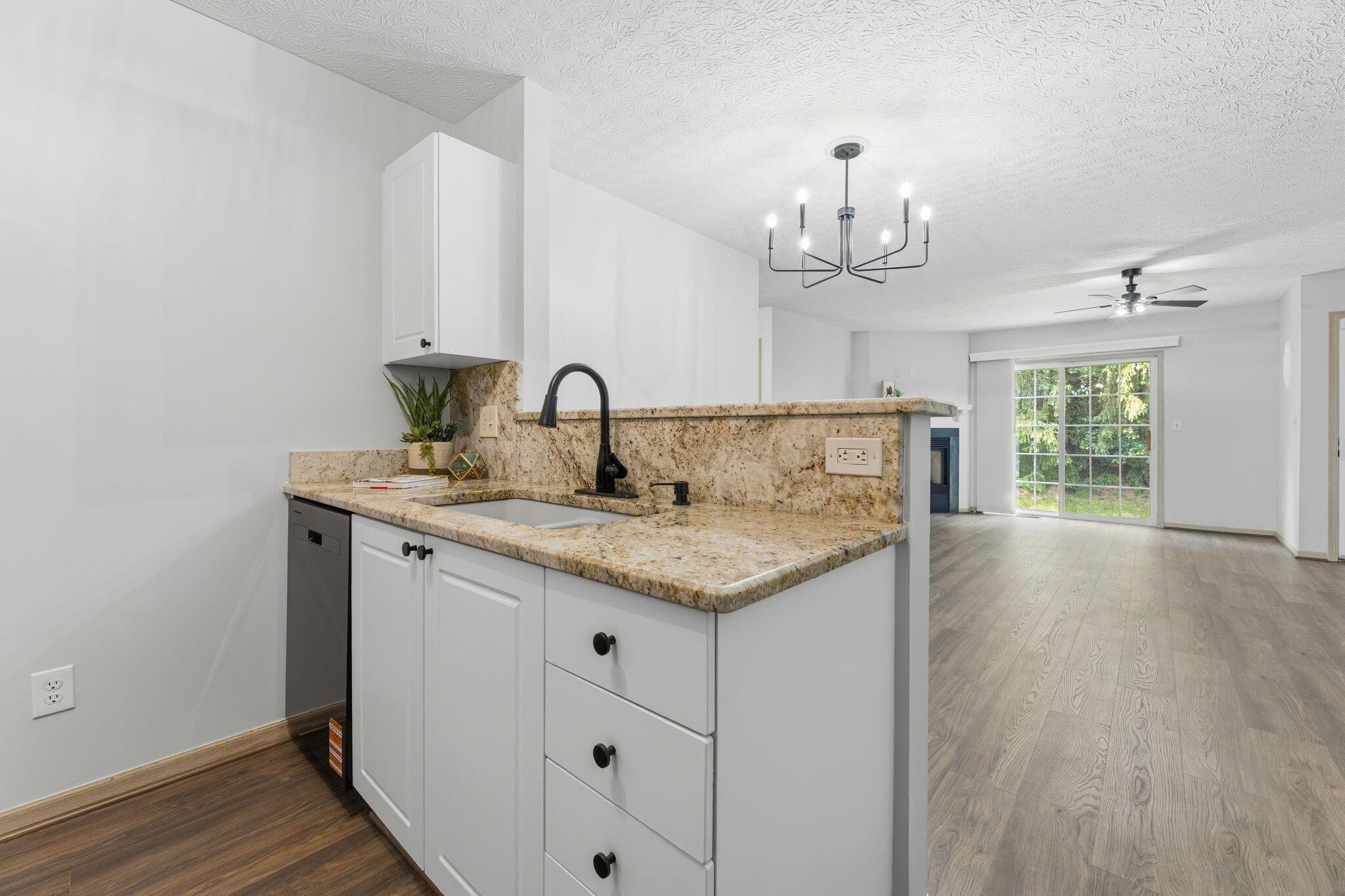 5708 Blendonbrook Lane, 102E