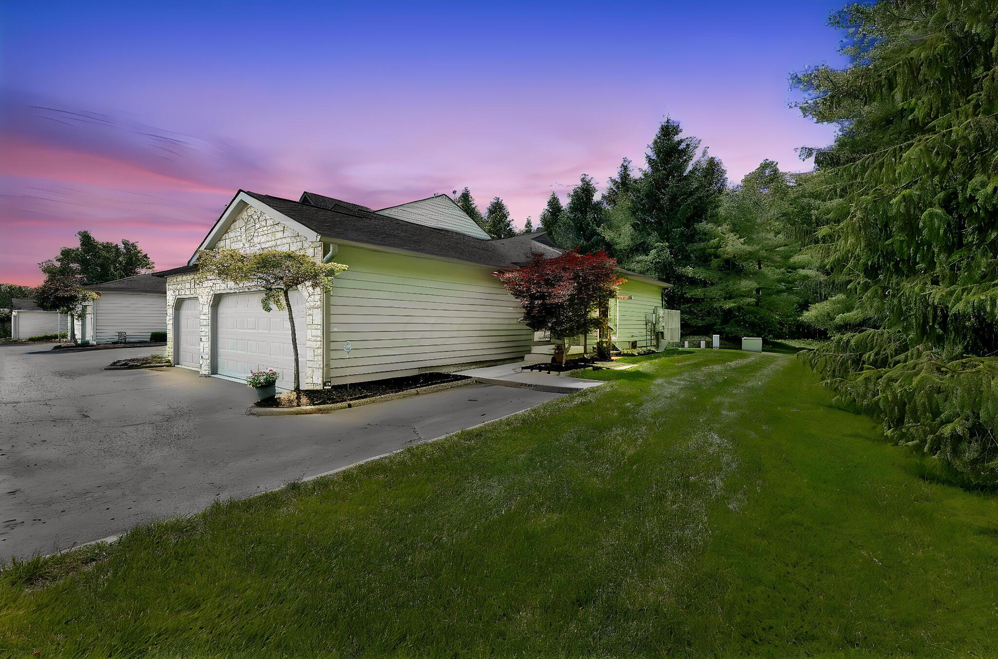 5708 Blendonbrook Lane, 102E