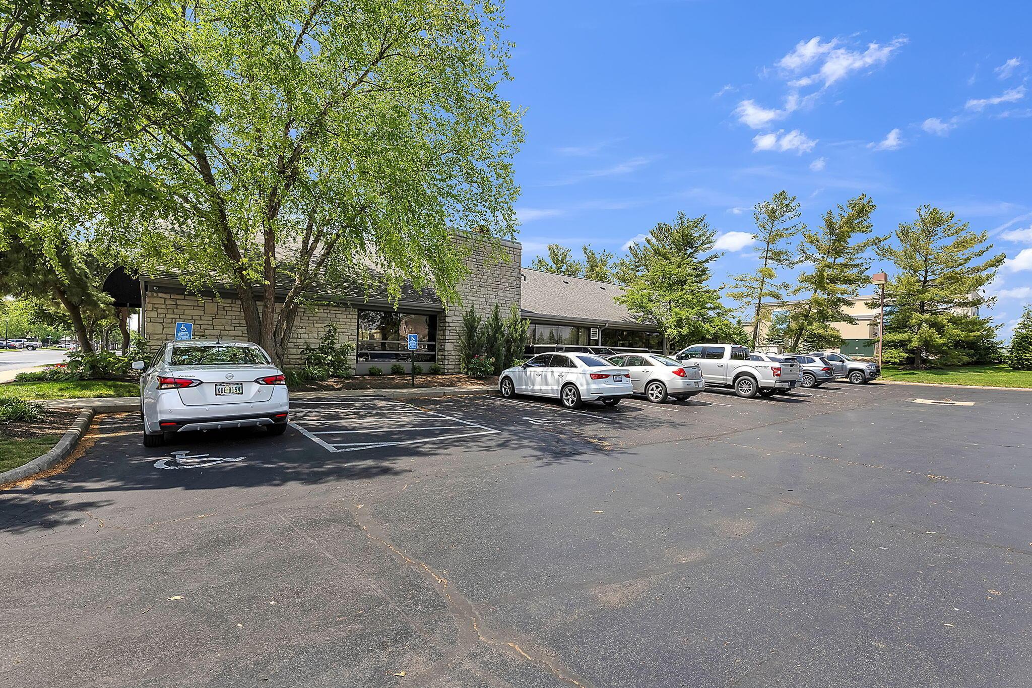 5708 Blendonbrook Lane, 102E