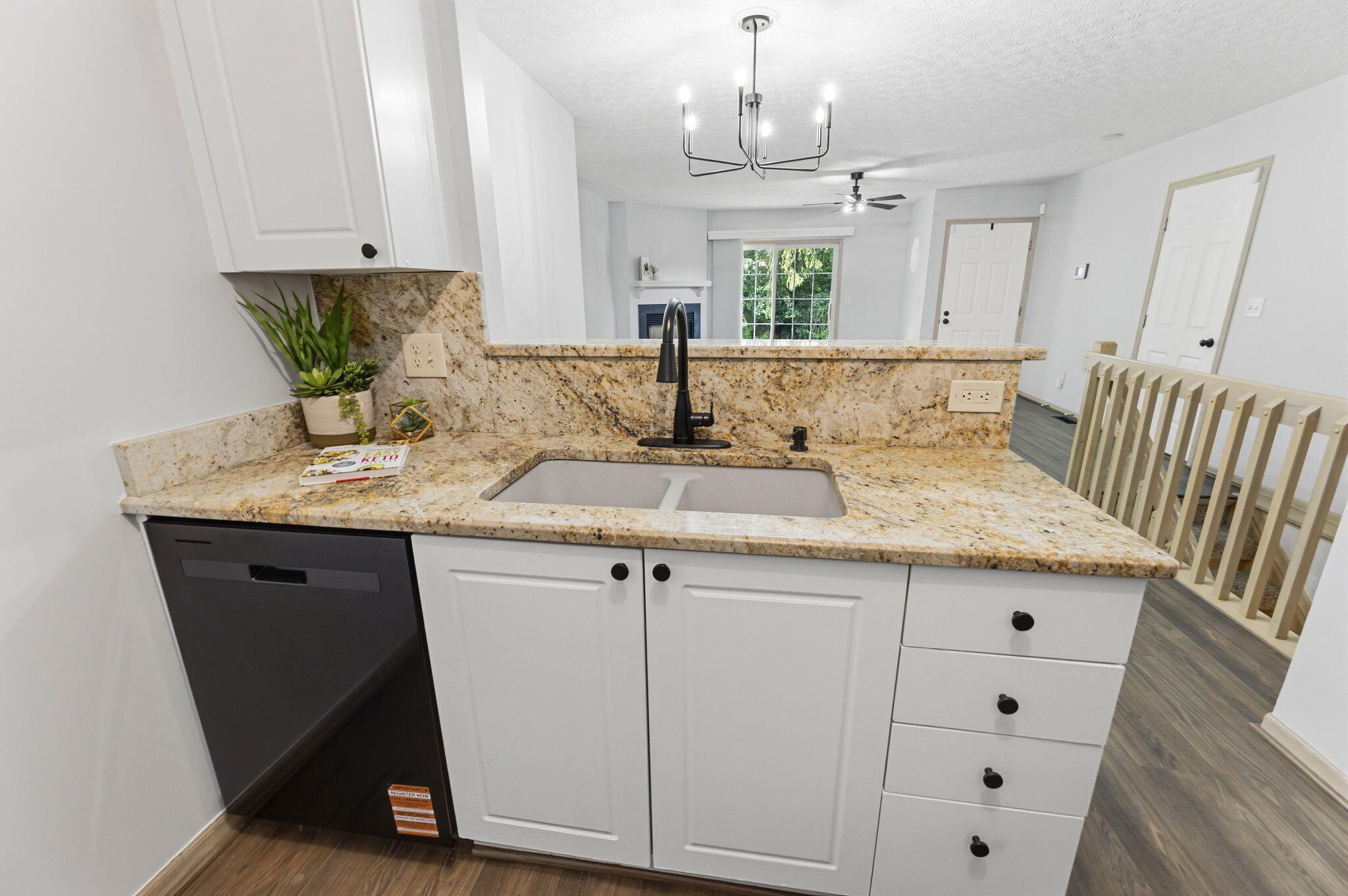 5708 Blendonbrook Lane, 102E
